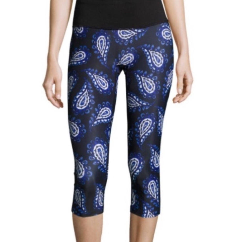 PrismSport Paisley Capri Leggings